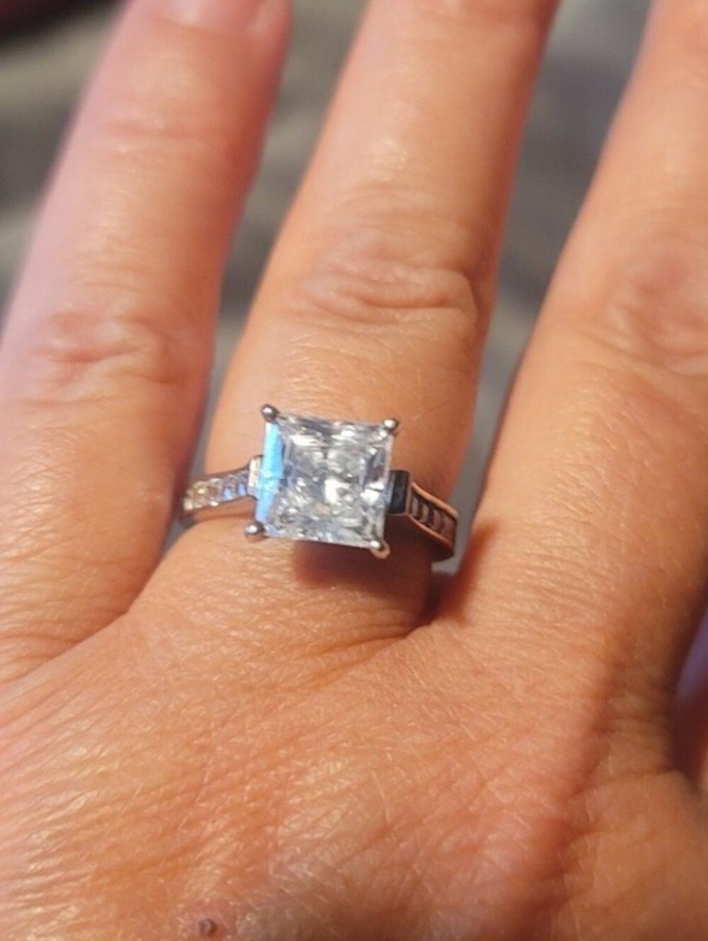 925 Sterling Silver Classic Princess-Cut Solitaire Engagement Ring Sz 6